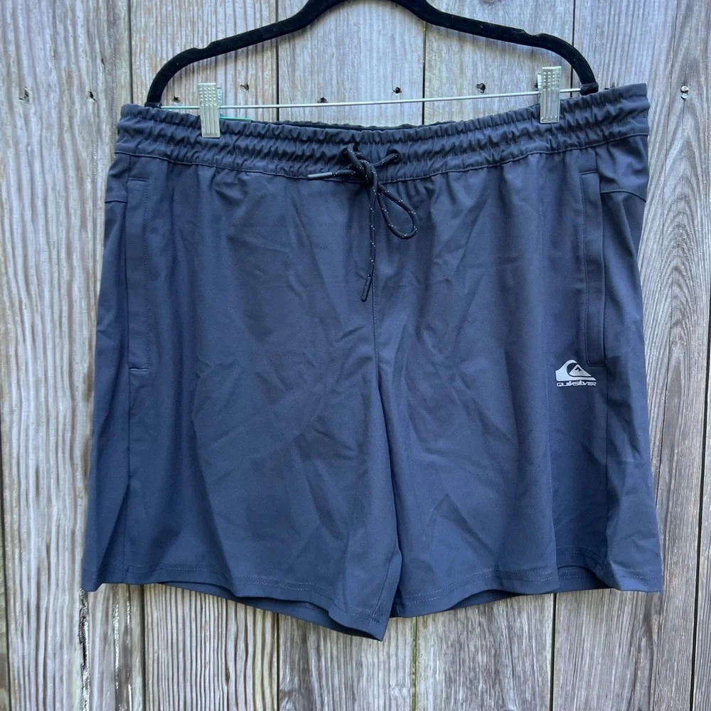 QUICKSILVER Black Dry Flight Shorts Men's XL NWT NEW